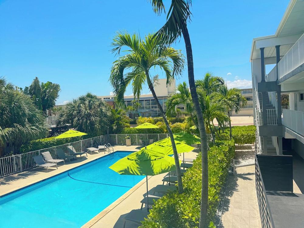 Park Royal Miami Beach photo 1