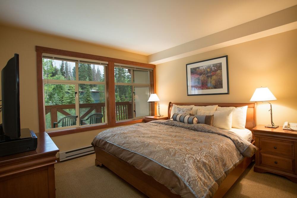 Solitude Condominiums photo 20