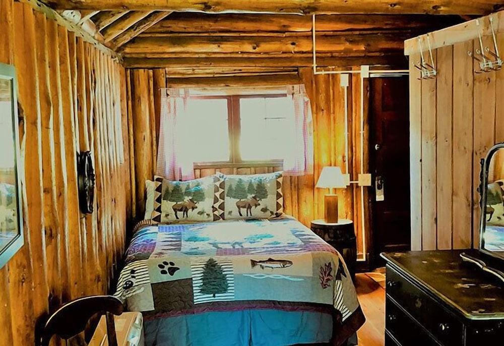 Grizzly Lodge photo 13