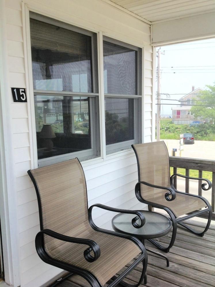 Moody's Motel & Cottages photo 5