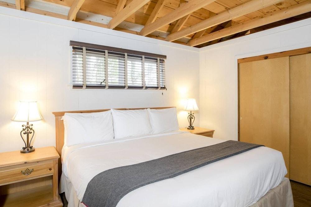Ocean Gate Resort photo 57