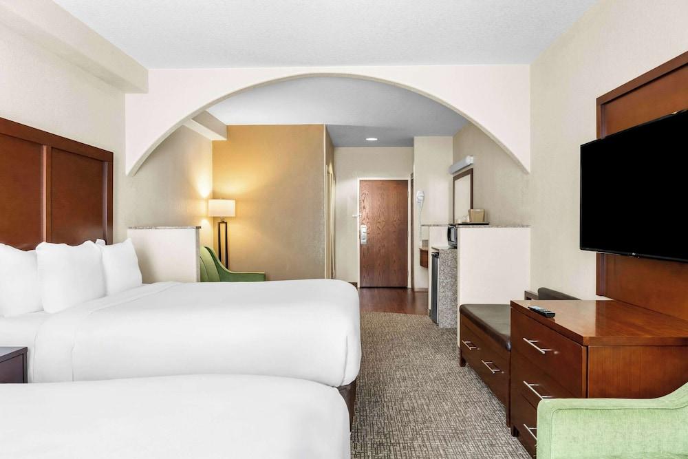 Comfort Inn & Suites Riverton photo 31