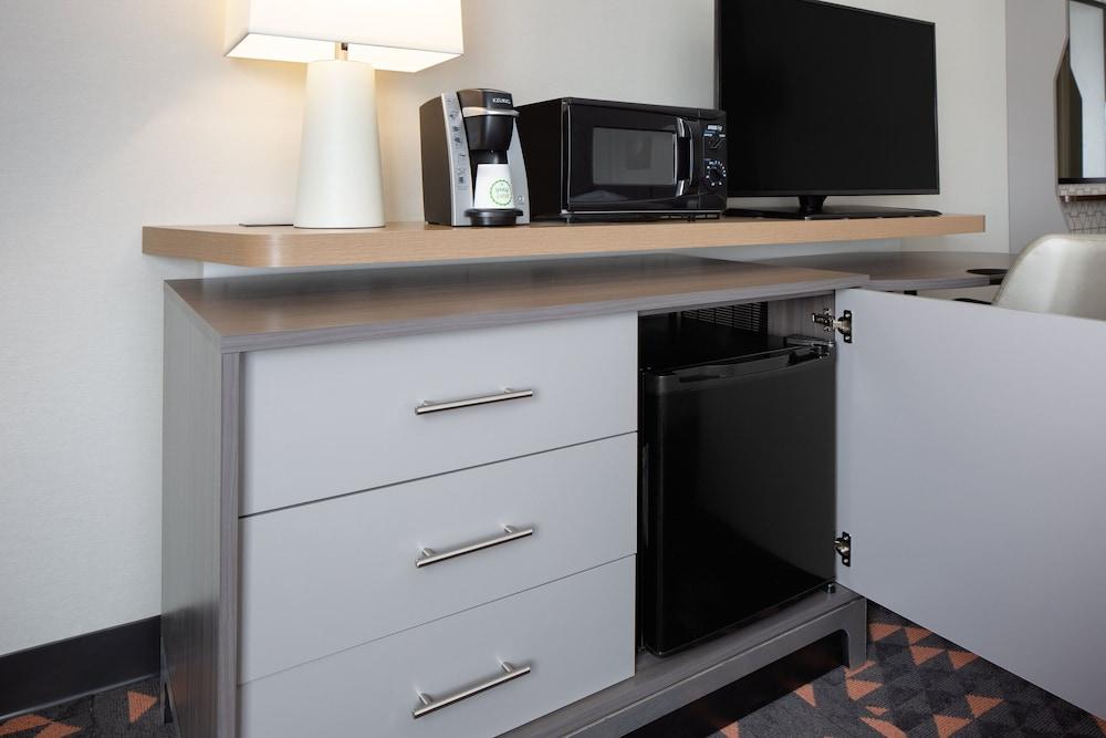 Holiday Inn Hasbrouck Heights-Meadowlands by IHG photo 9