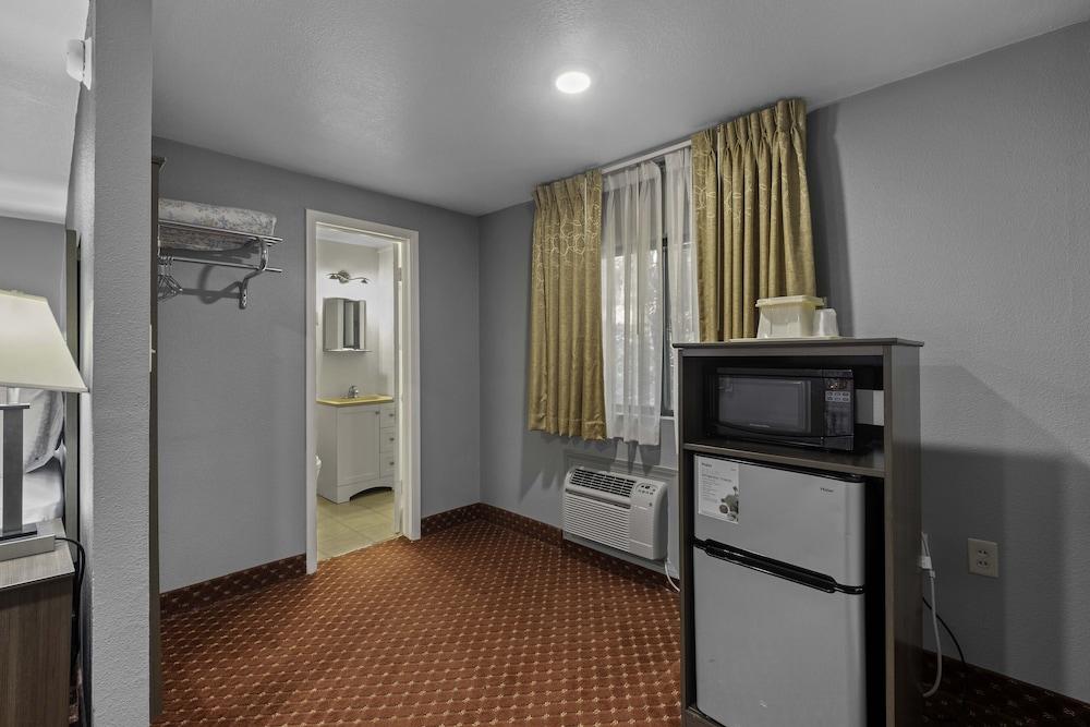 Budget Lodge Ruidoso photo 43