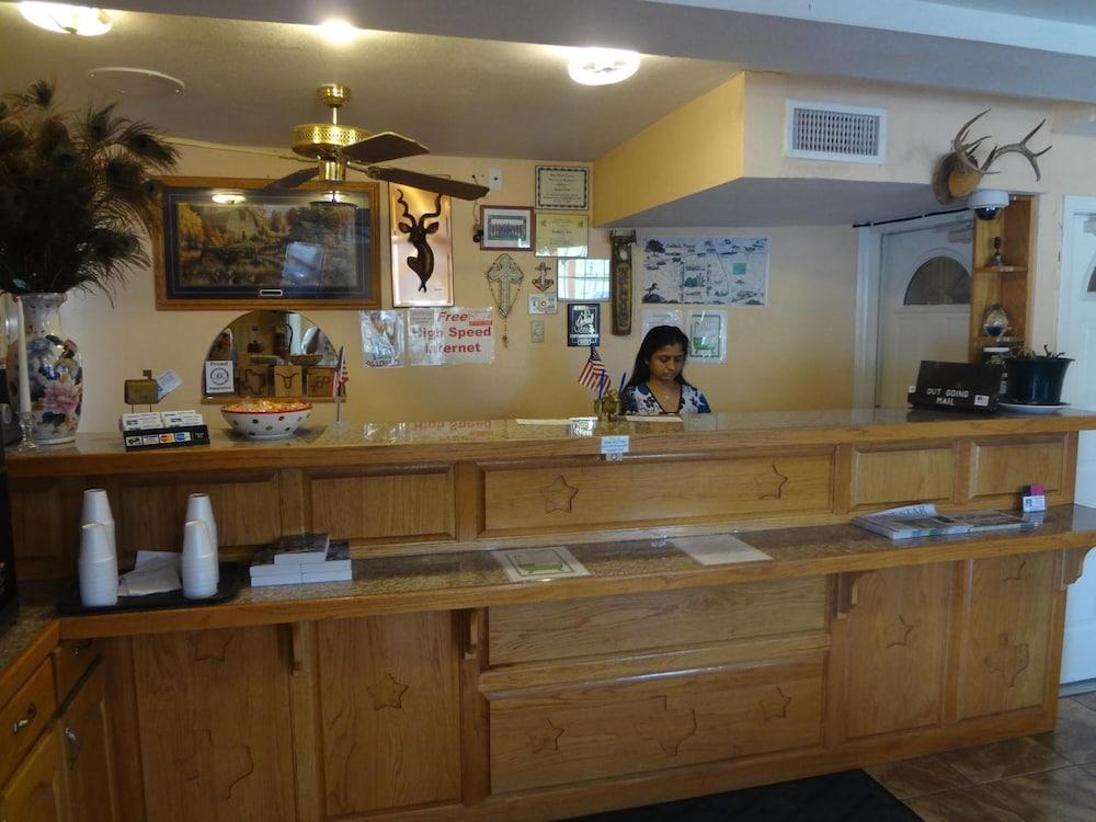Antlers Inn photo 27