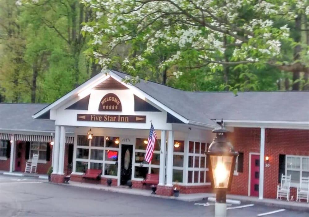 Five Star Inn photo 43