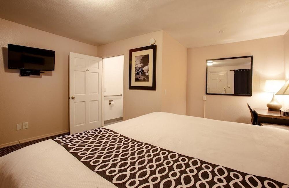 Celilo Inn photo 10