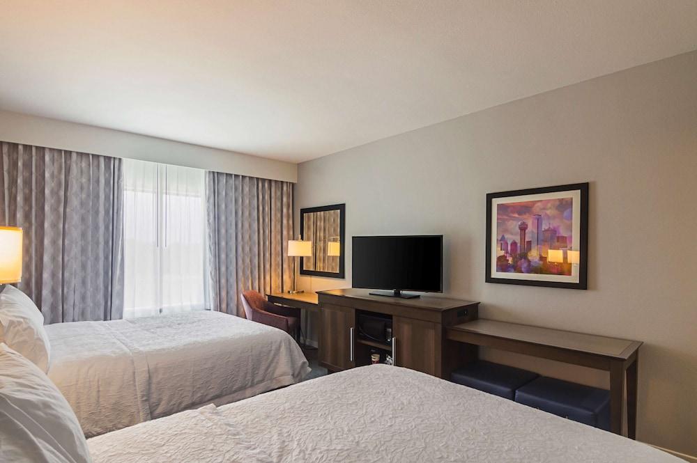 Hampton Inn & Suites Dallas/Richardson photo 9