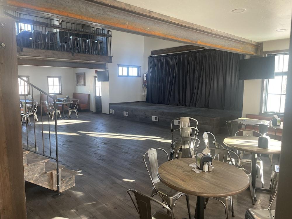 Challis Roadhouse photo 20