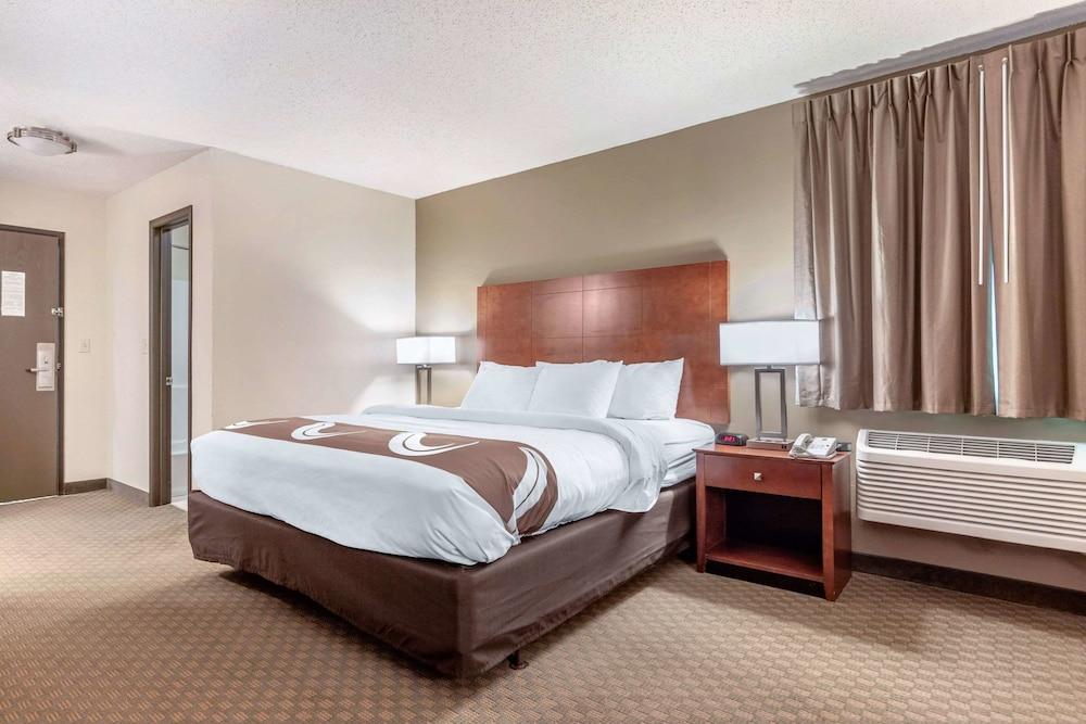 Quality Inn Hays I-70 photo 15