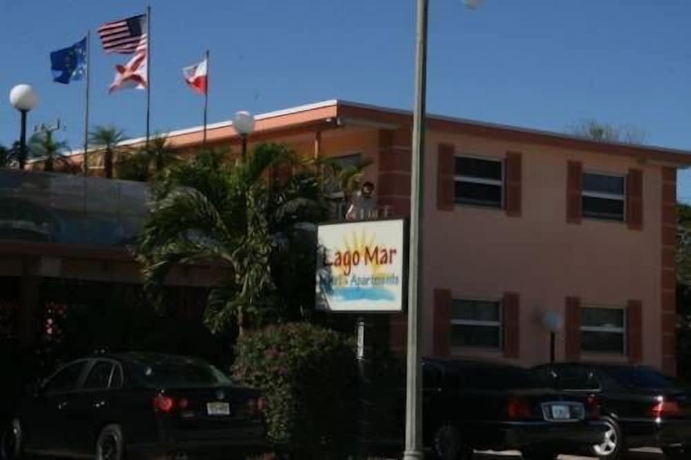 Lago Mar Motel and Apartments photo 24