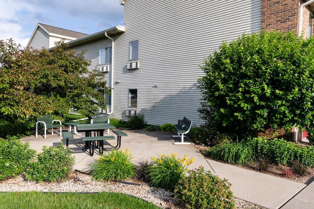 Cedarberry Inn photo 21
