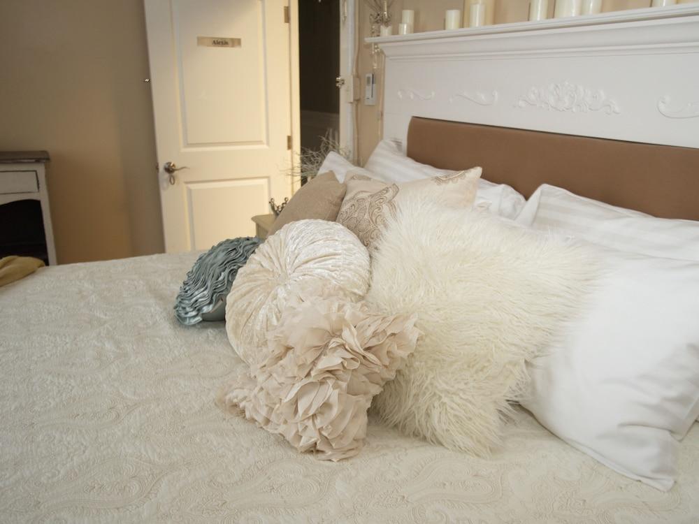 Hamilton House Inn photo 21