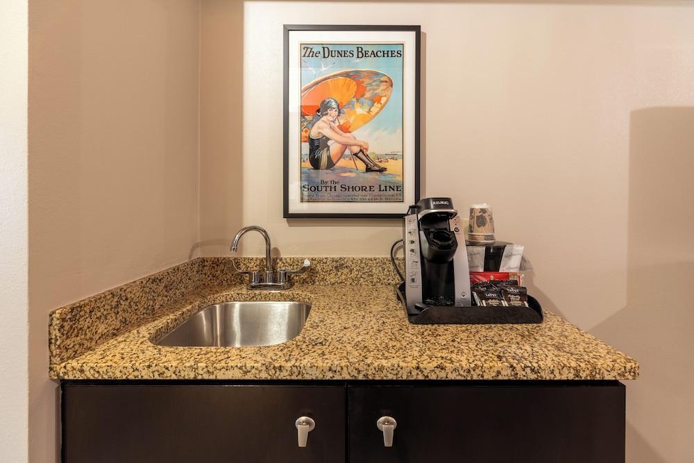 The Boulevard Inn & Bistro photo 18