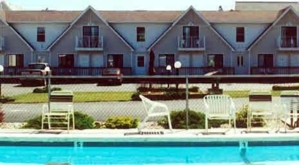 Bridge View Motel & Condo's photo 18