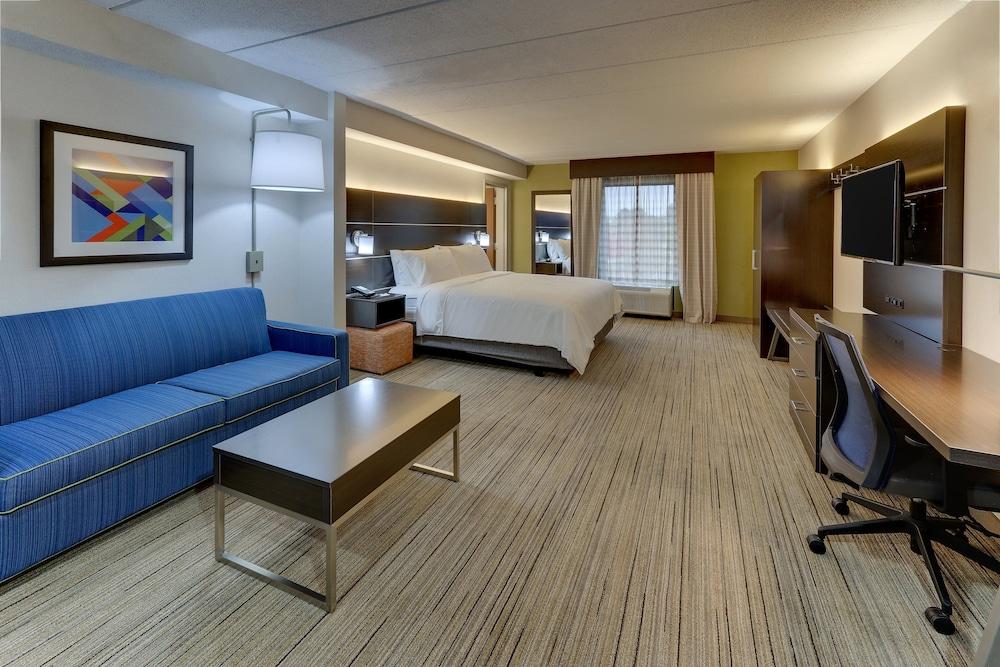 Holiday Inn Express & Suites Troy by IHG photo 19