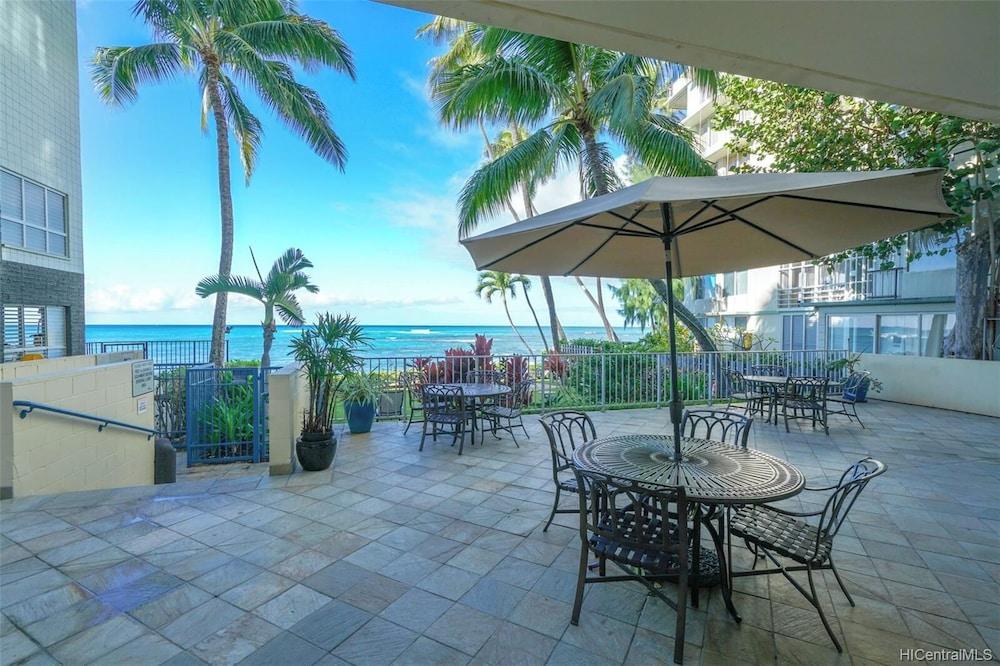 Diamond Head Beach Hotel photo 22