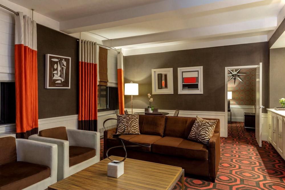 Empire Hotel photo 39
