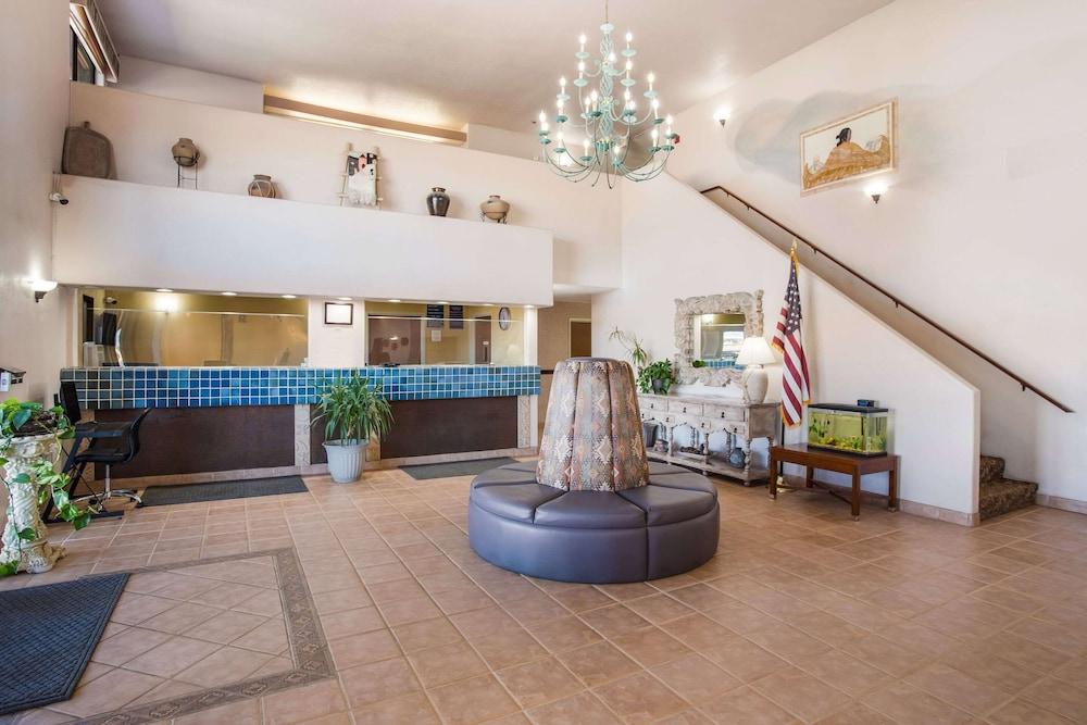 Rodeway Inn Gallup West photo 3