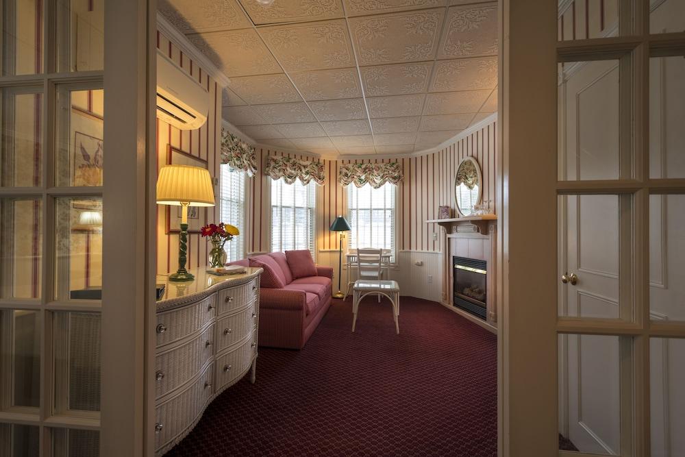 Stafford's Bay View Inn photo 25