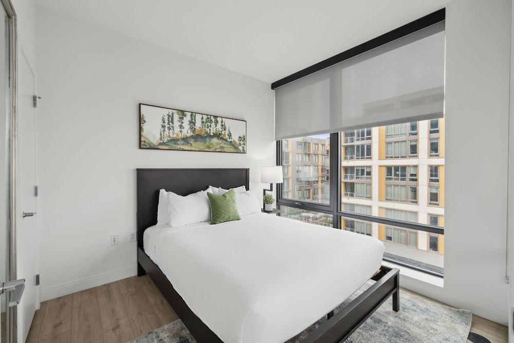 Placemakr Buzzard Point photo 68