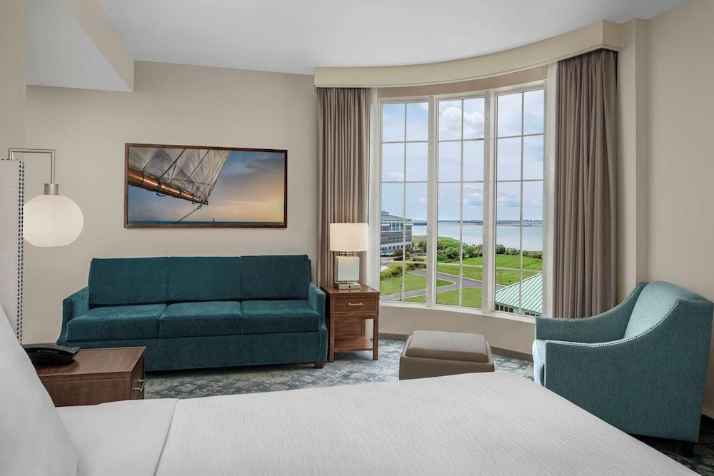 Embassy Suites by Hilton Charleston Harbor Mt. Pleasant photo 7