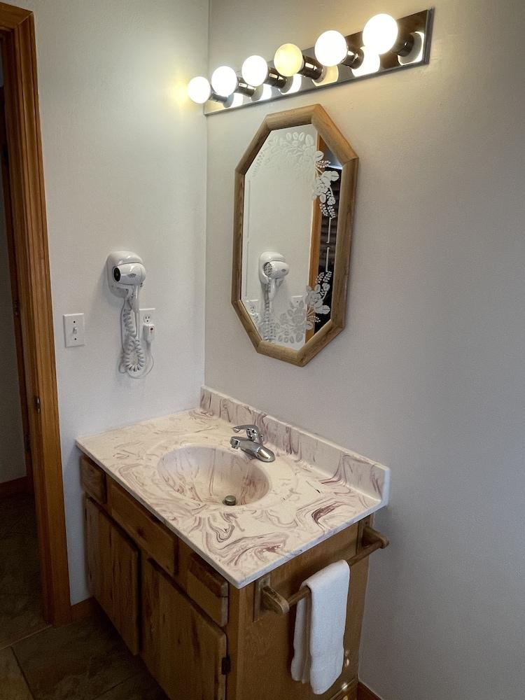 Crown Point Resort photo 24