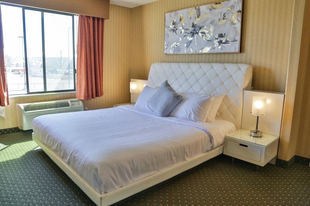 Sweetwater Lodge photo 26