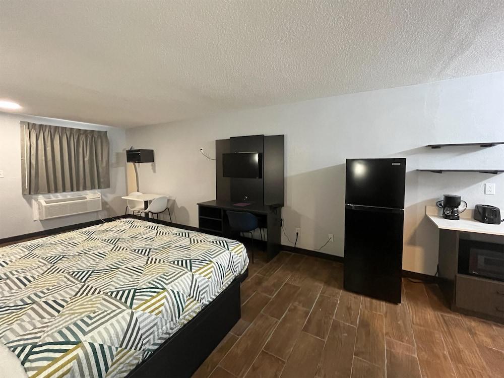 Studio 6 Suites Hurricane, Wv photo 9
