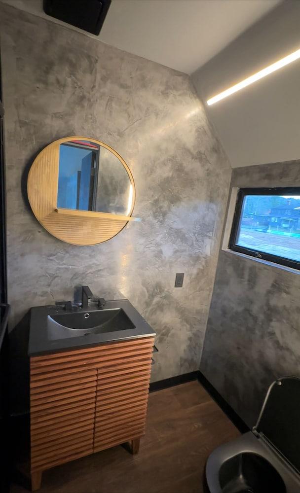 Emrose Luxury Cabins photo 10
