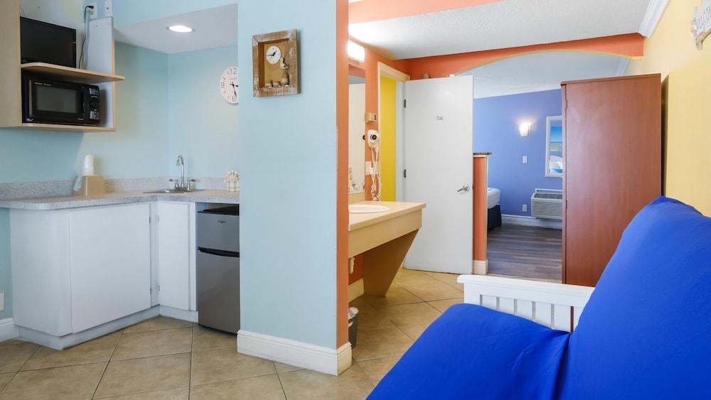 Pelican Pointe Clearwater Beach Hotel photo 46