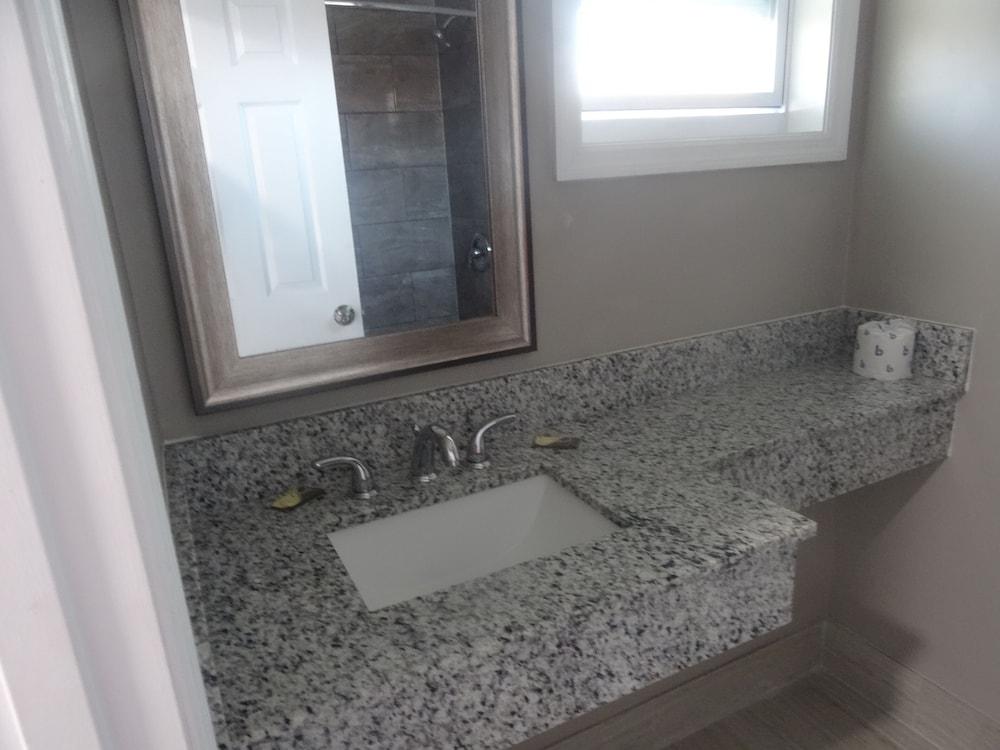 Heritage Inn photo 21