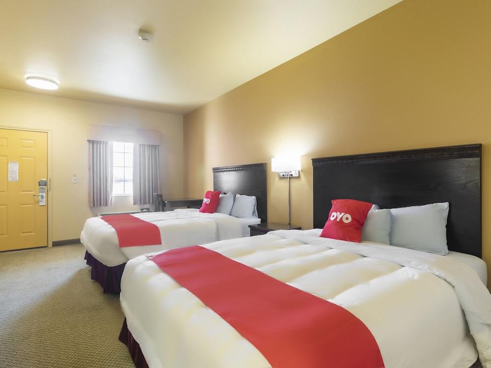 OYO Hotel Valley View TX, I-35 photo 12