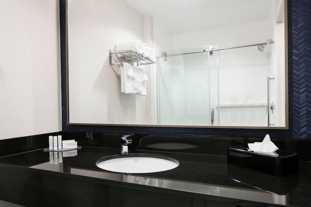Fairfield Inn by Marriott Manhattan photo 10