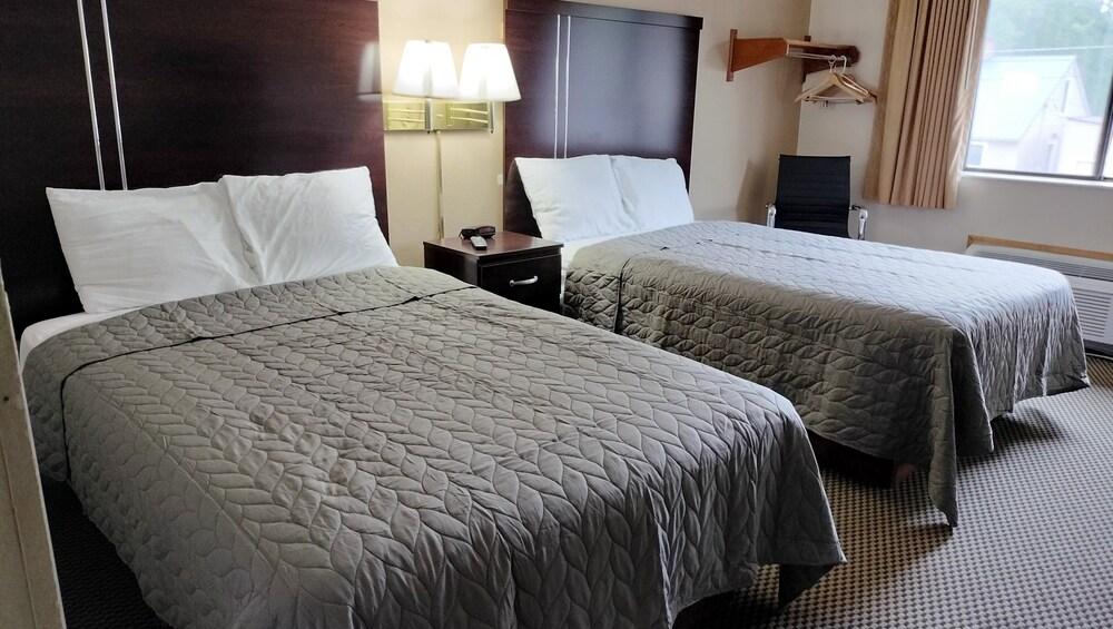 Magnuson Hotel Ironwood photo 10