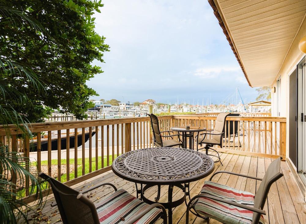 Inn at Camachee Harbor by Coolvacay photo 96