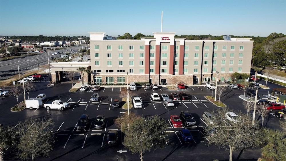 Hampton Inn & Suites Jacksonville - Beach Blvd/Mayo Clinic photo 32