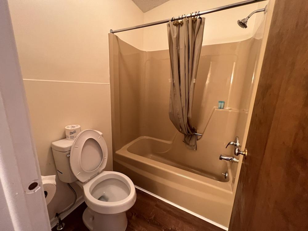 Countryside Inn photo 7