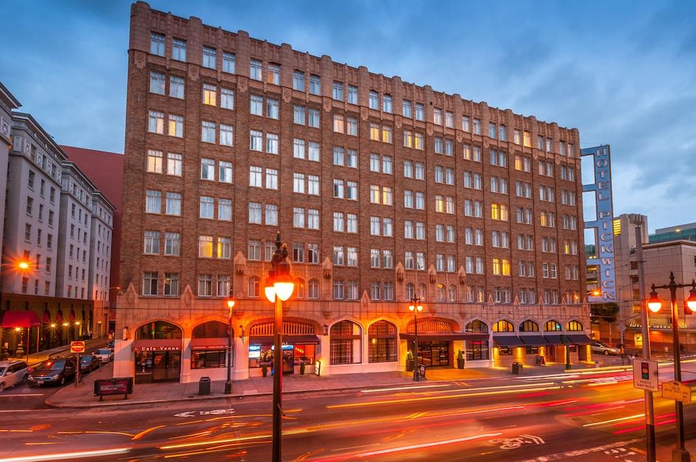 The Pickwick Hotel photo 31