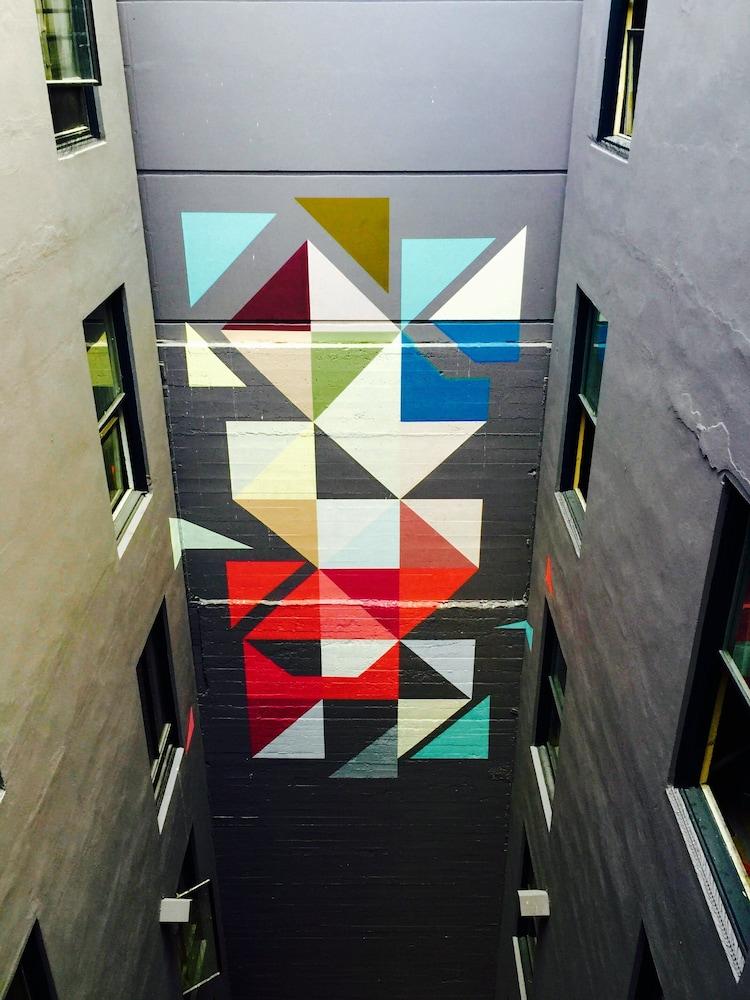Axiom Hotel photo 58