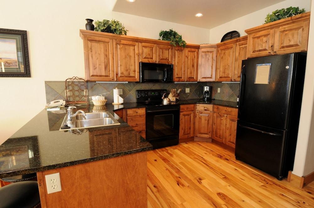 Vacation Rentals at Big Sky Resort photo 4