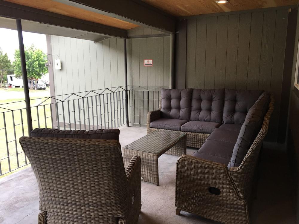Glacier Basecamp Lodge photo 62