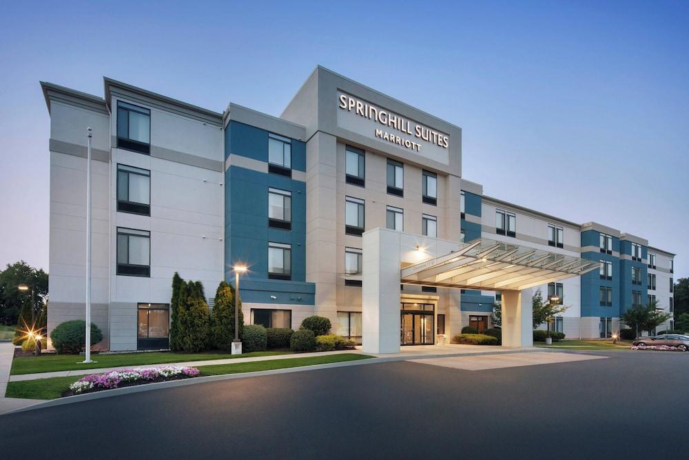 Springhill Suites Marriott Airport photo 18