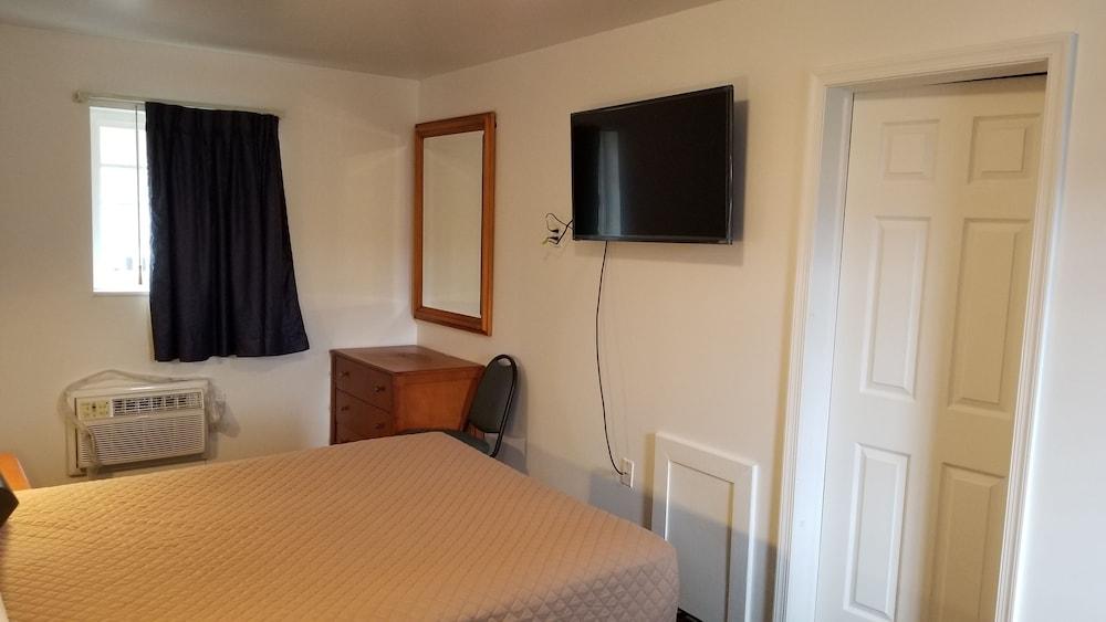 Budget Inn Breezewood photo 12