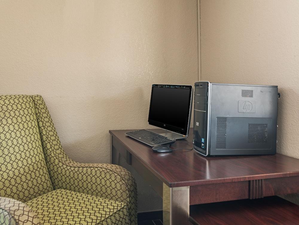Quality Inn Georgetown North photo 37