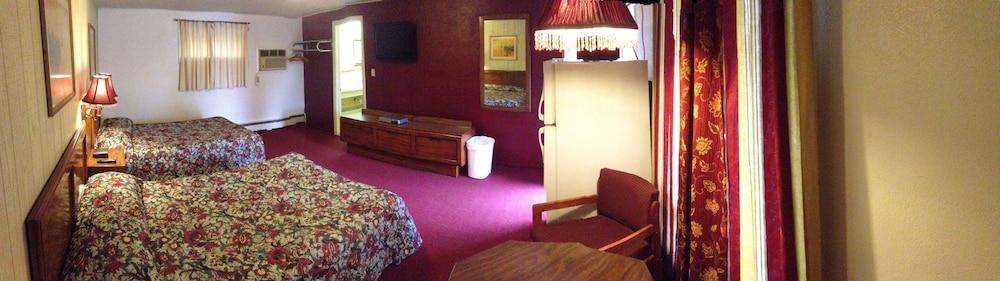 Chateau Motor Lodge photo 9
