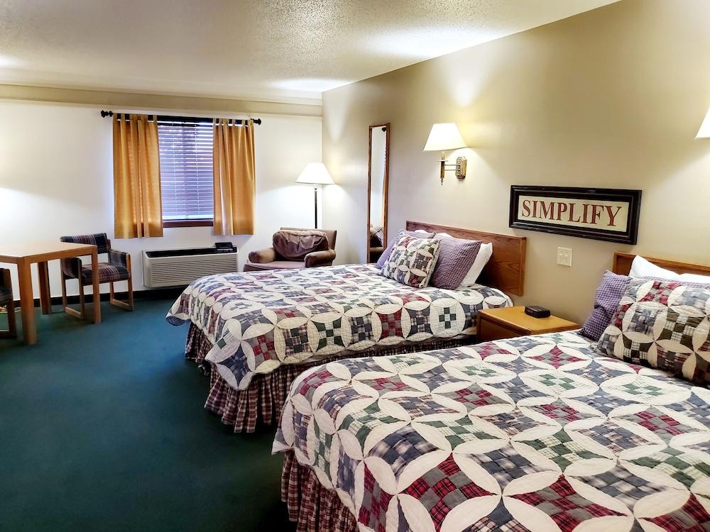 Covered Wagon Motel photo 53