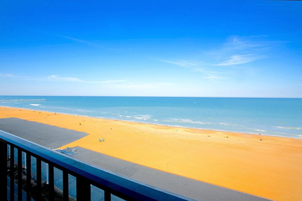 The Barclay Towers Resort Hotel photo 36