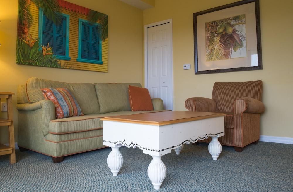 Barefoot Suites photo 58