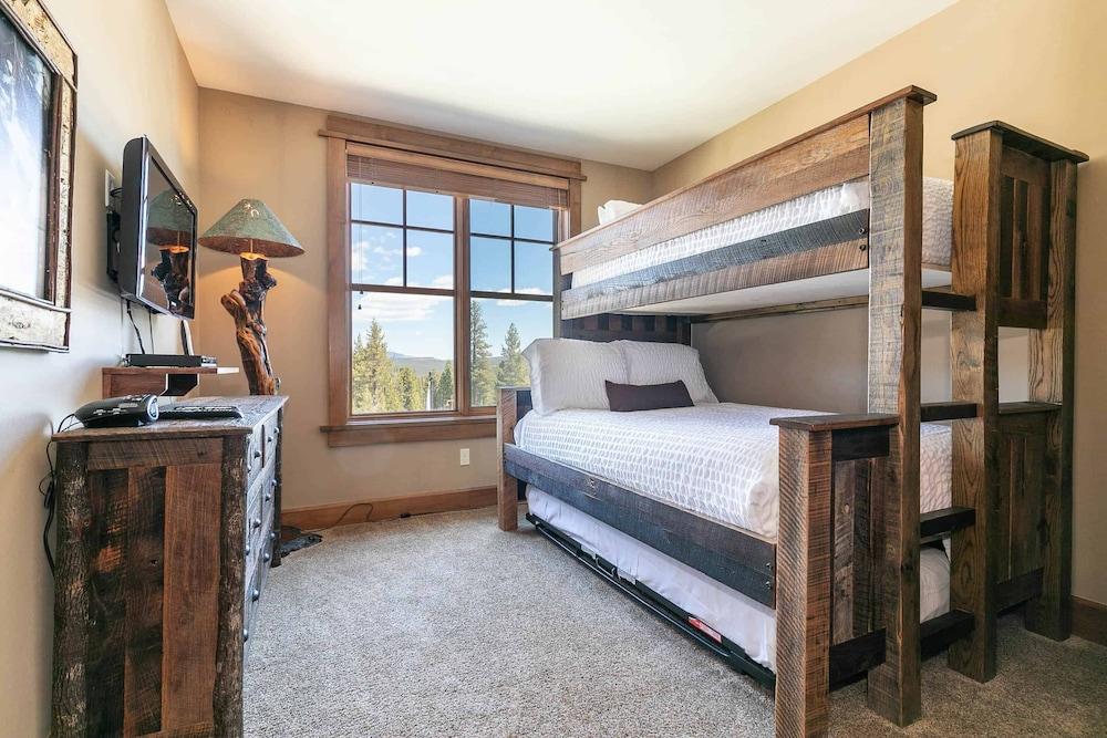 East West Hospitality Tahoe photo 96